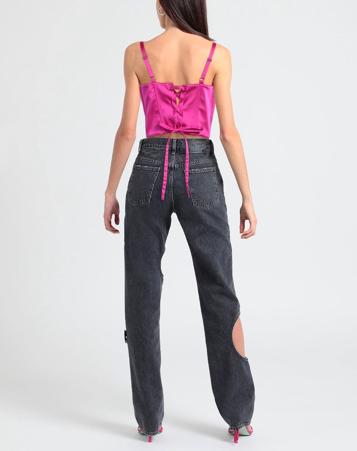 W LES FEMMES
by BABYLON
BUSTIER
