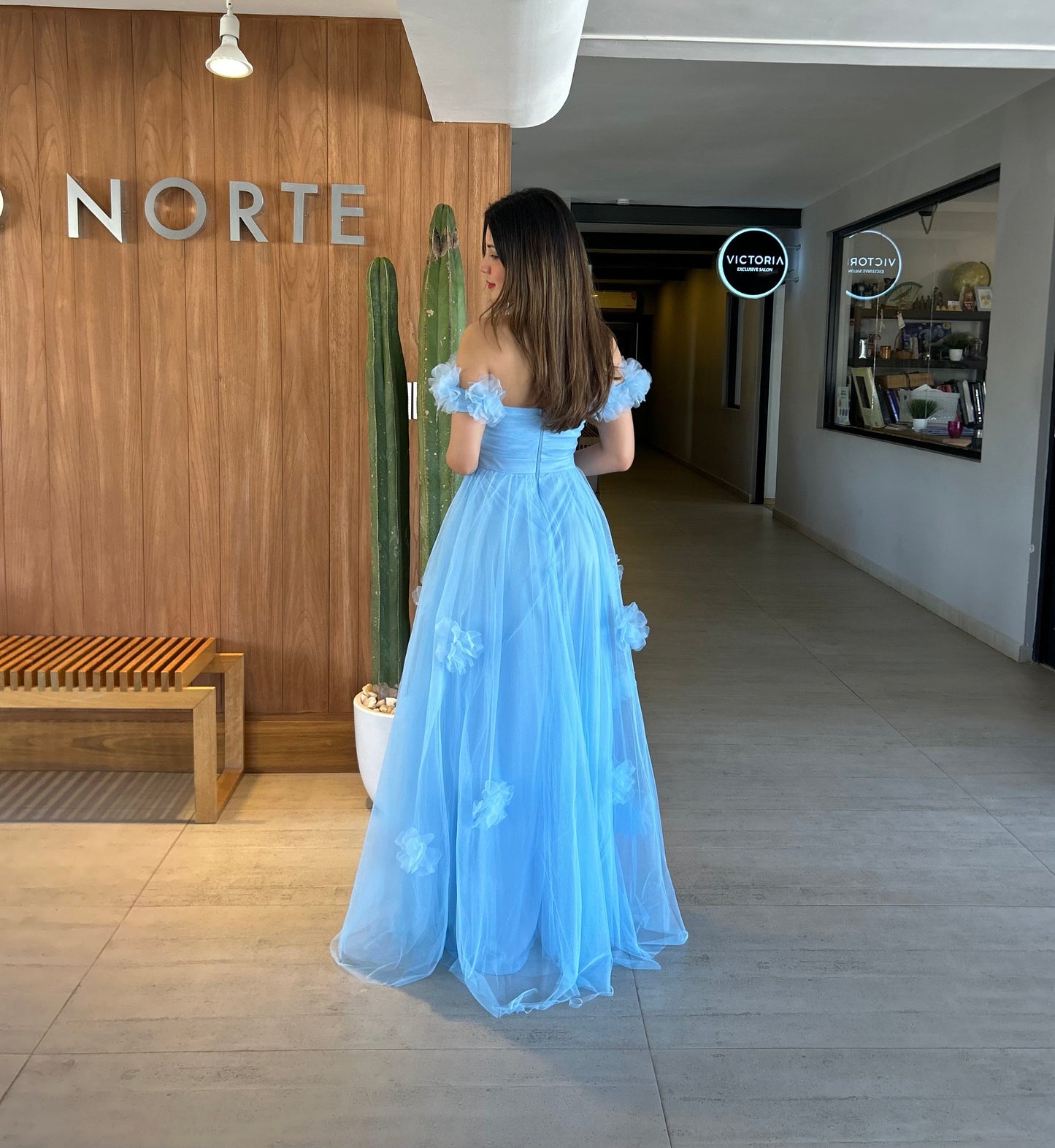 Abito lungo azzurro cielo